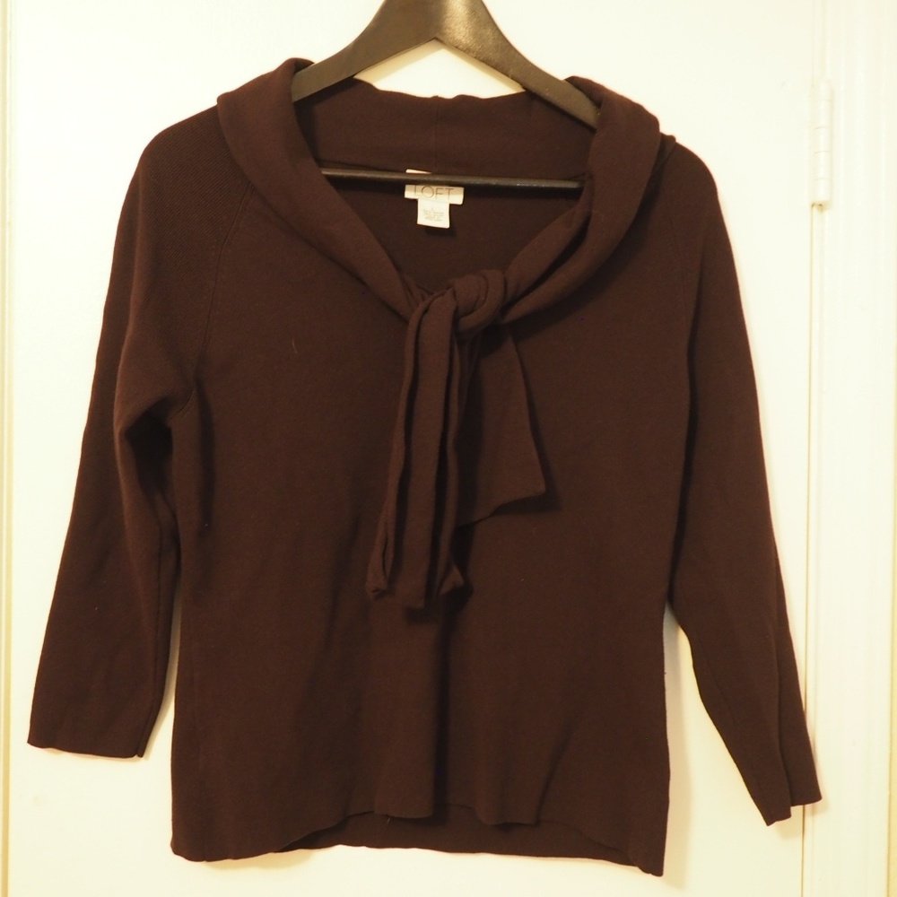 Loft sweater with tie in the front